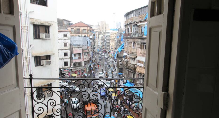 Arya Niwas, Mumbai 5